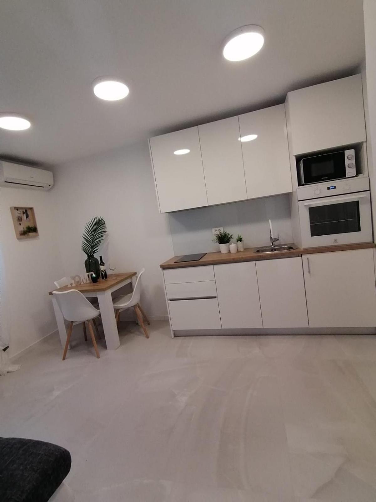 Apartmani Zoric Vodice Pokoj fotografie