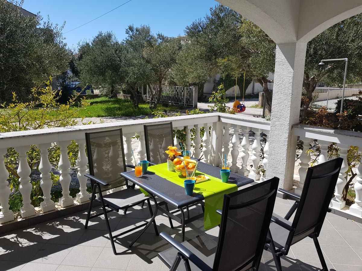 Apartmani Zoric Vodice Exteriér fotografie