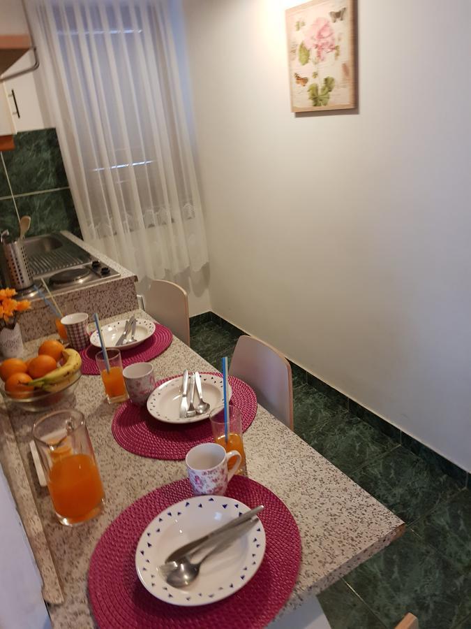 Apartmani Zoric Vodice Exteriér fotografie