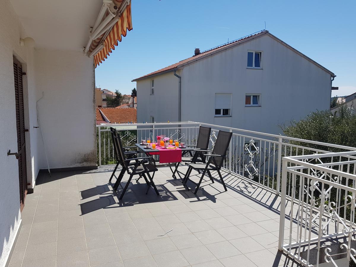 Apartmani Zoric Vodice Exteriér fotografie