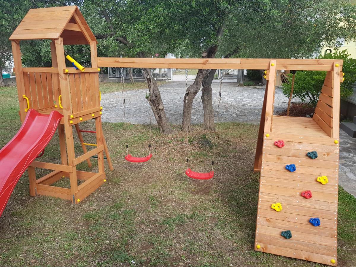 Apartmani Zoric Vodice Exteriér fotografie